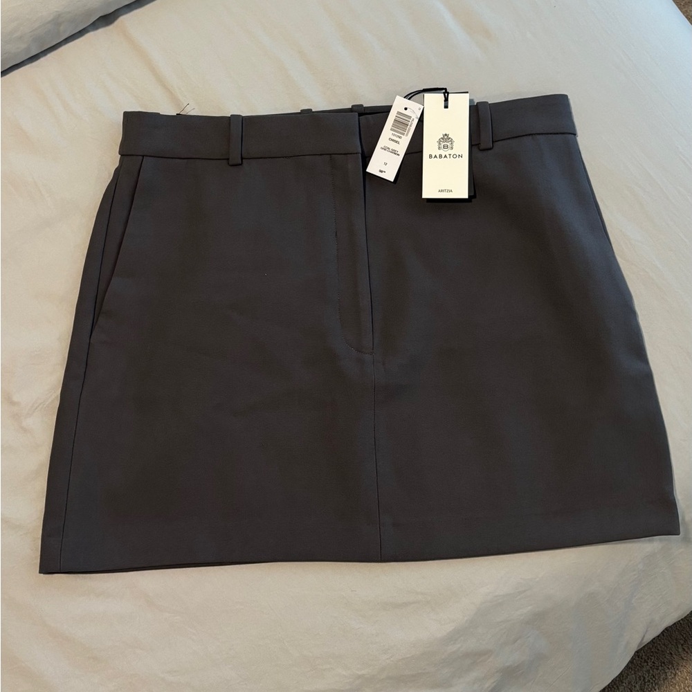 Aritzia Babaton Chisel Mini Skirt - NWT Size 12 - Coal Grey